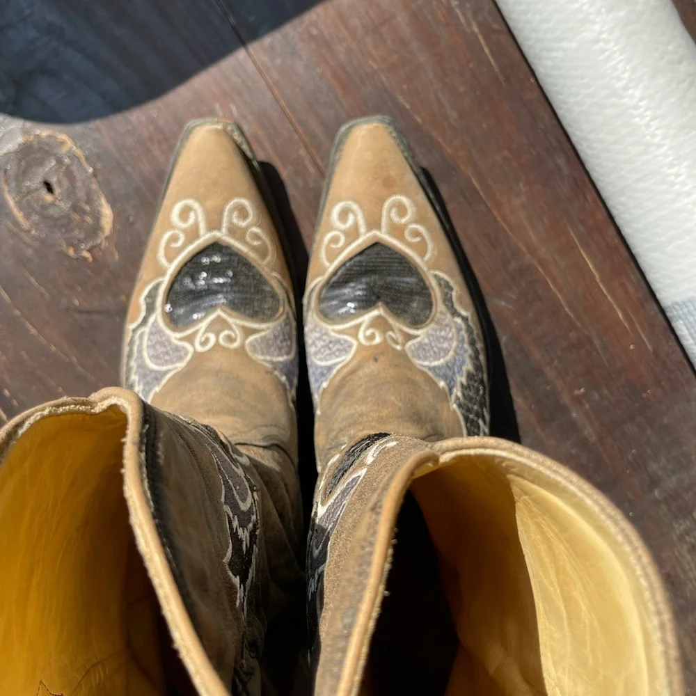 Women’s Corral boots!! - Picture 4 of 6